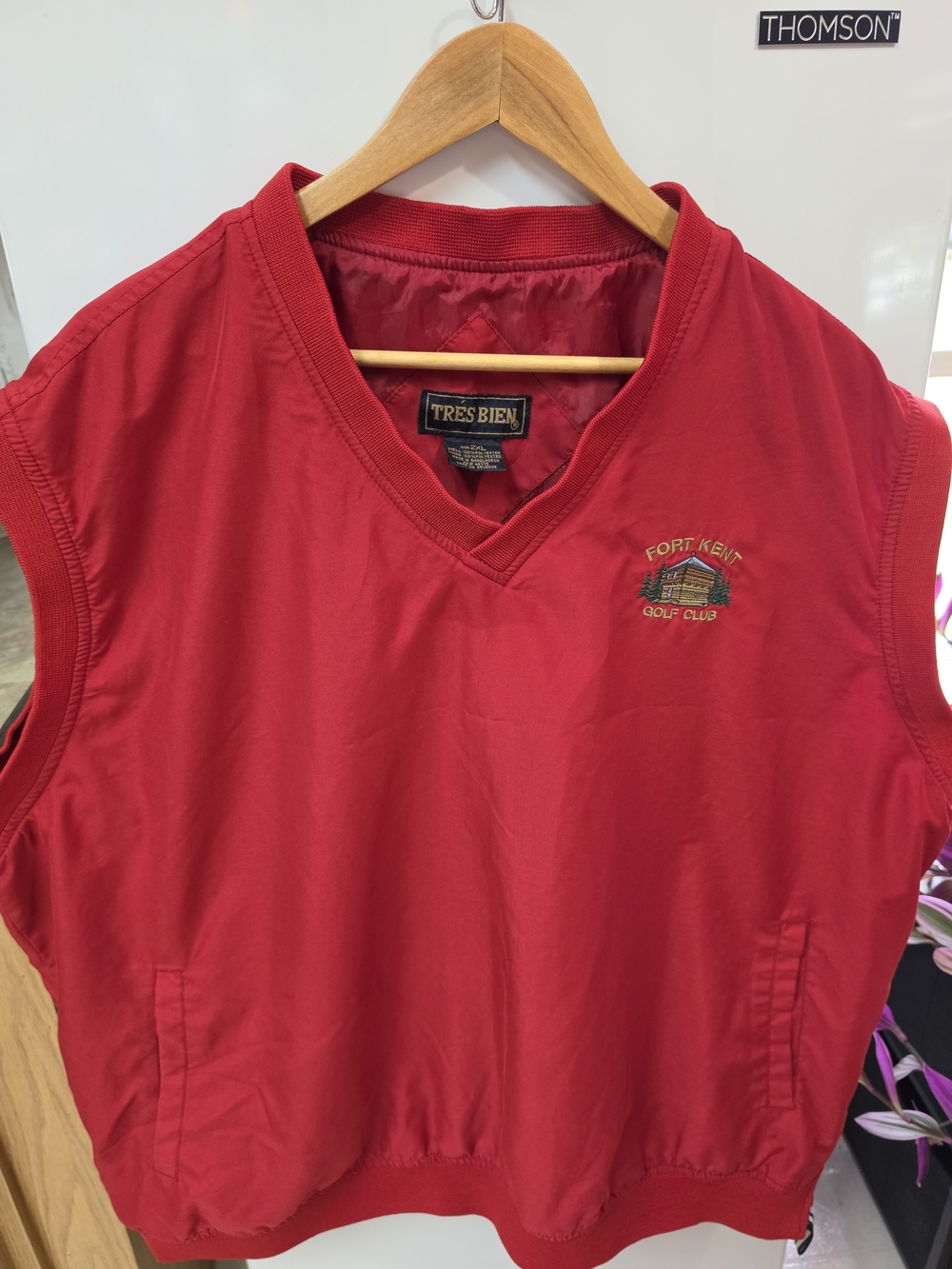 Tres Bien Fort Kent Maine Golf Club Vest 2XL Red